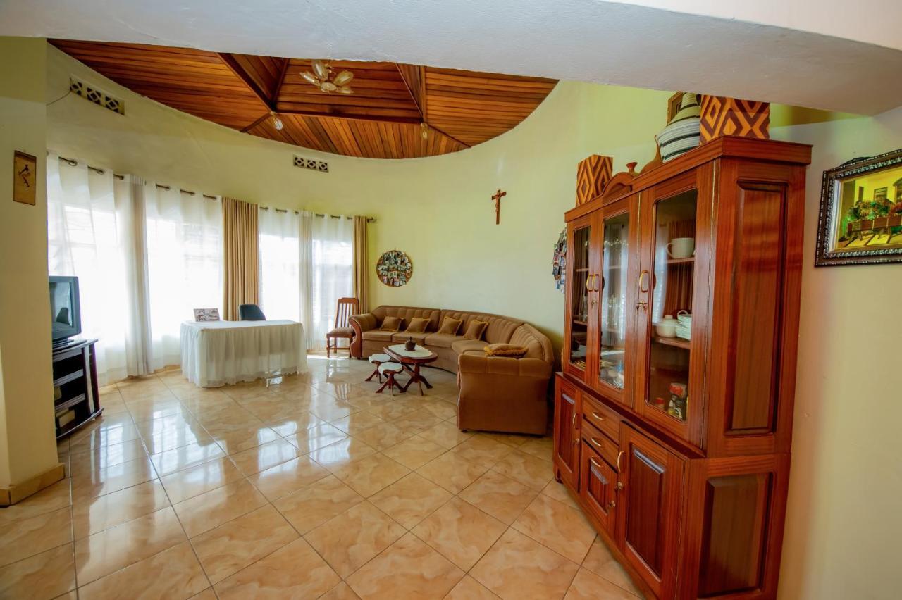 Nazareth Guest House Кигали Экстерьер фото