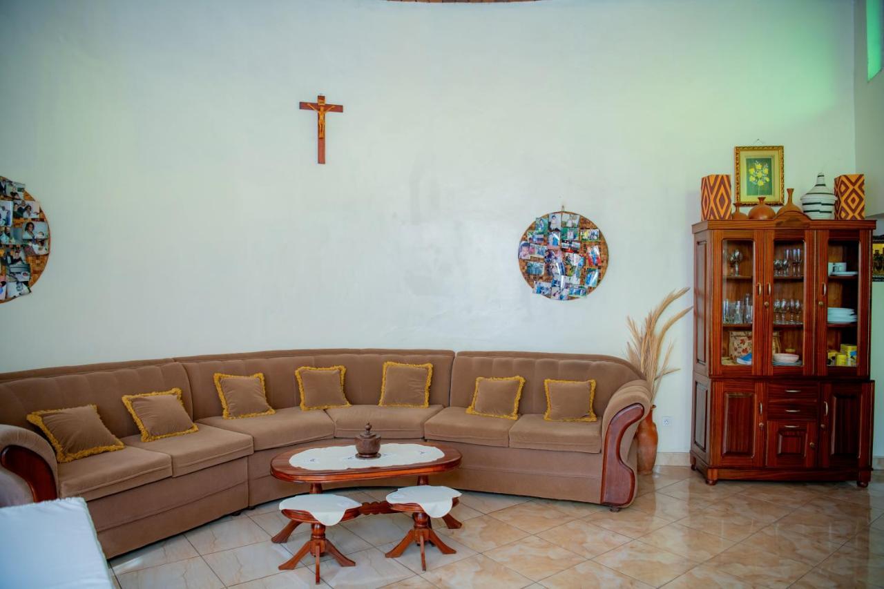 Nazareth Guest House Кигали Экстерьер фото
