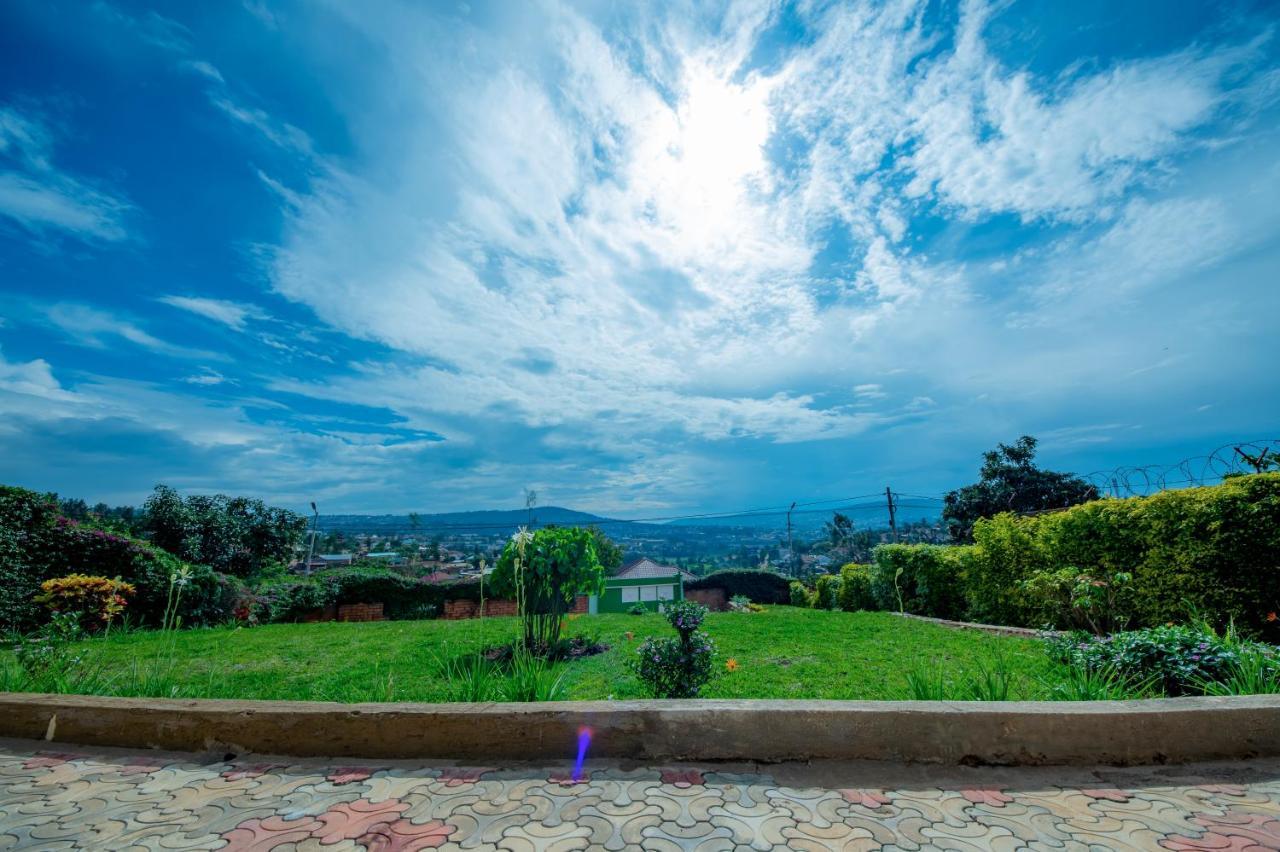 Nazareth Guest House Кигали Экстерьер фото