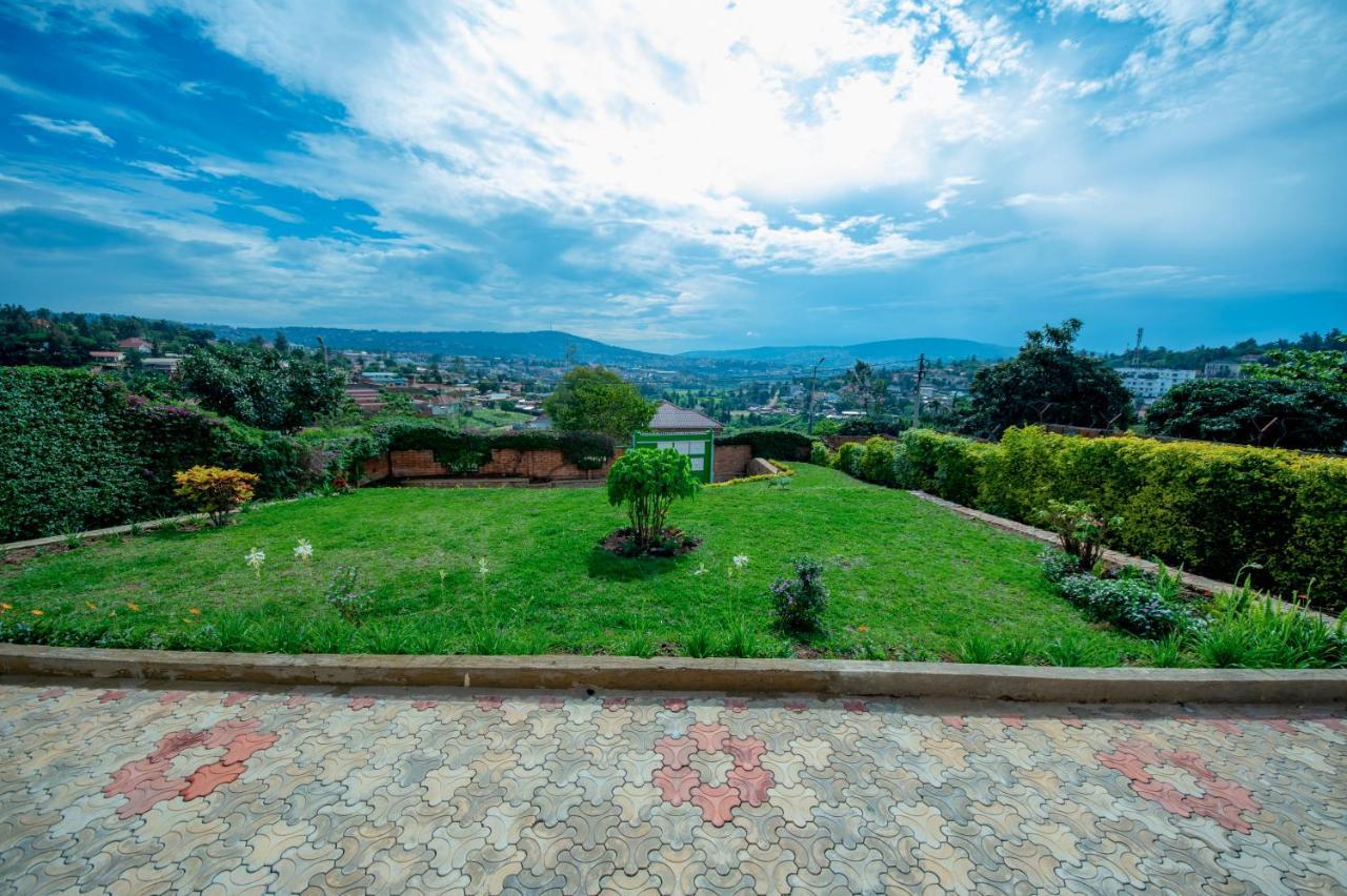 Nazareth Guest House Кигали Экстерьер фото